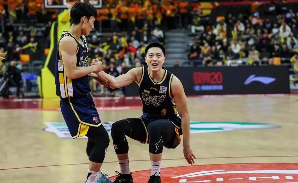 广东19点35PK深圳,杜锋提2点强硬要求,胡明轩徐杰誓争一雪前耻