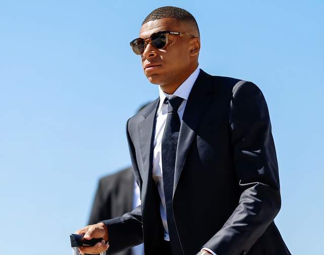 kaiyun-皇马冲14冠!姆巴佩飞行4500公里空降决赛:9战巴萨12球