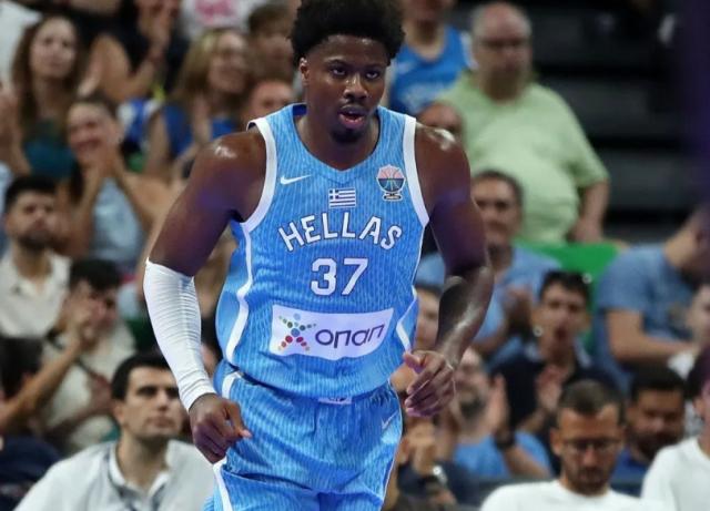 kaiyun-三兄弟出击！字母哥破除内讧剑指欧锦赛奖牌