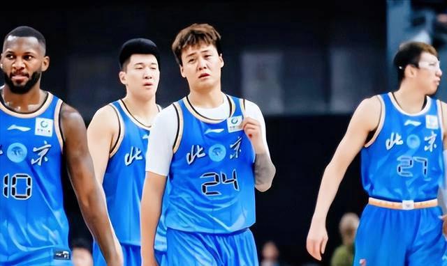 开云-9连胜!谁能终结上海男篮连胜步伐?未来8天,有4场恶仗等着他们
