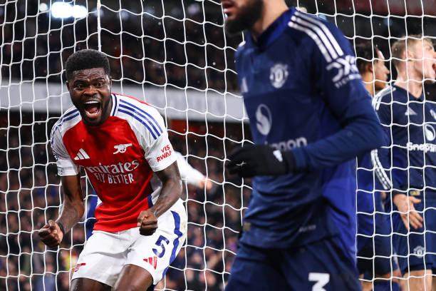 1733361136903026850.jpg 开云体育官网-【复盘】13次角球2破门,阿森纳角球雨赠阿莫林首败