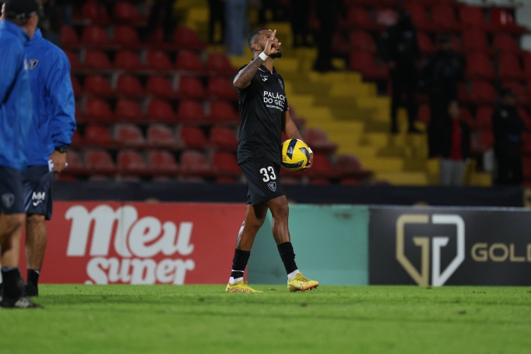 ESPN记者:三镇有意28岁葡甲前锋克洛维斯,对方标价300万雷亚尔