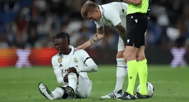 开云官网-【早报】德比取胜！巴萨提前4轮夺冠！