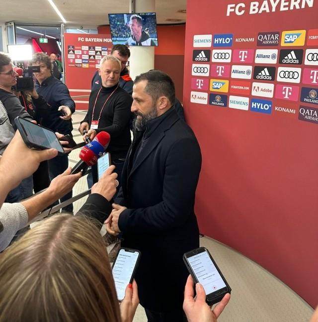 开云官网-【早报】德比取胜！巴萨提前4轮夺冠！