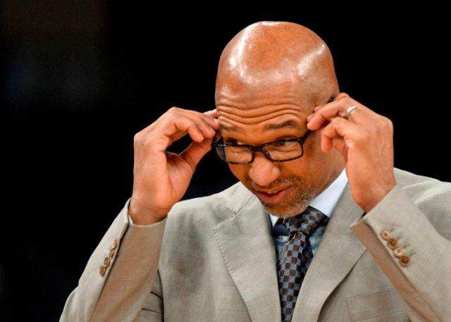 开云官网-【早报】德比取胜！巴萨提前4轮夺冠！