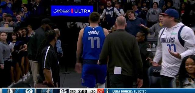 1671543343819062639.jpg 【夜读】C罗领衔世界杯最差11人