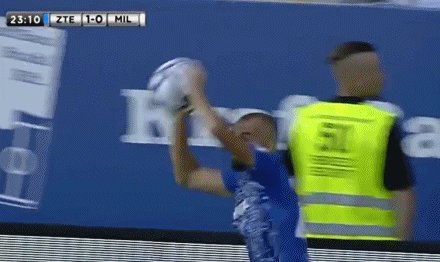 开云APP-【热身】30分钟丢3球 AC米兰2比3负于匈牙利球会