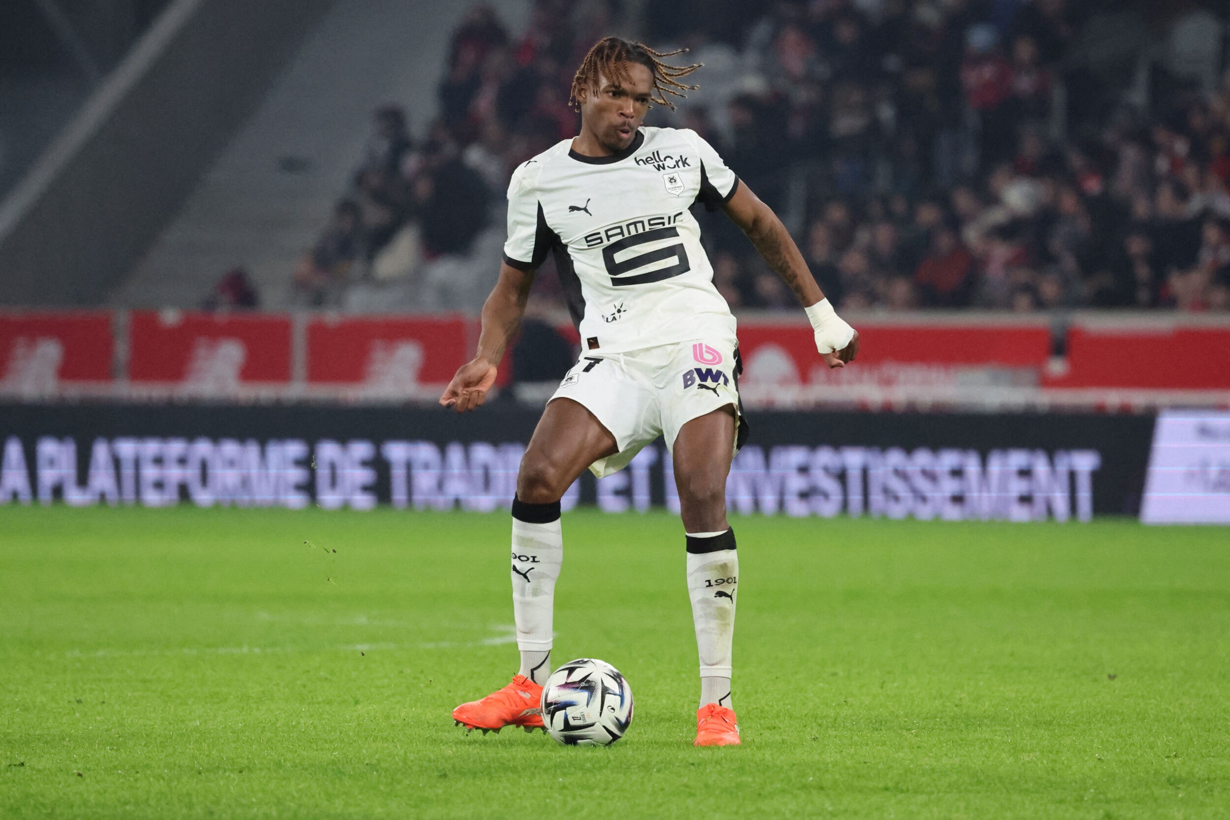 法媒:雅凯将接受左肩手术,大概率会赛季报销