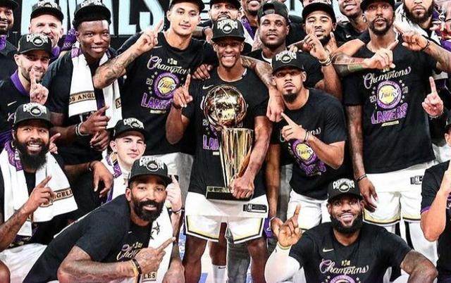 kaiyun-【观察】夺冠一周年纪念日 湖人却与冠军越来越远？