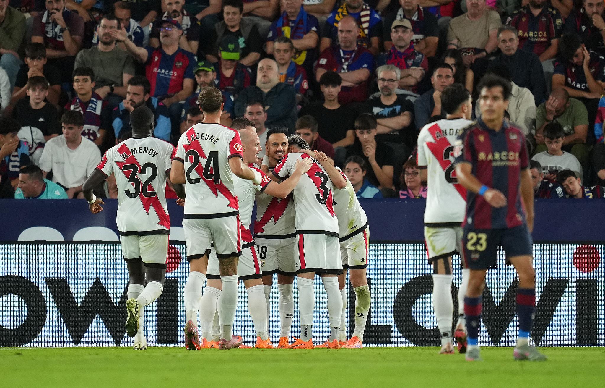 开云APP-路易斯·卡斯特罗：“埃尔切整体表现不错，所以他们排名靠前”