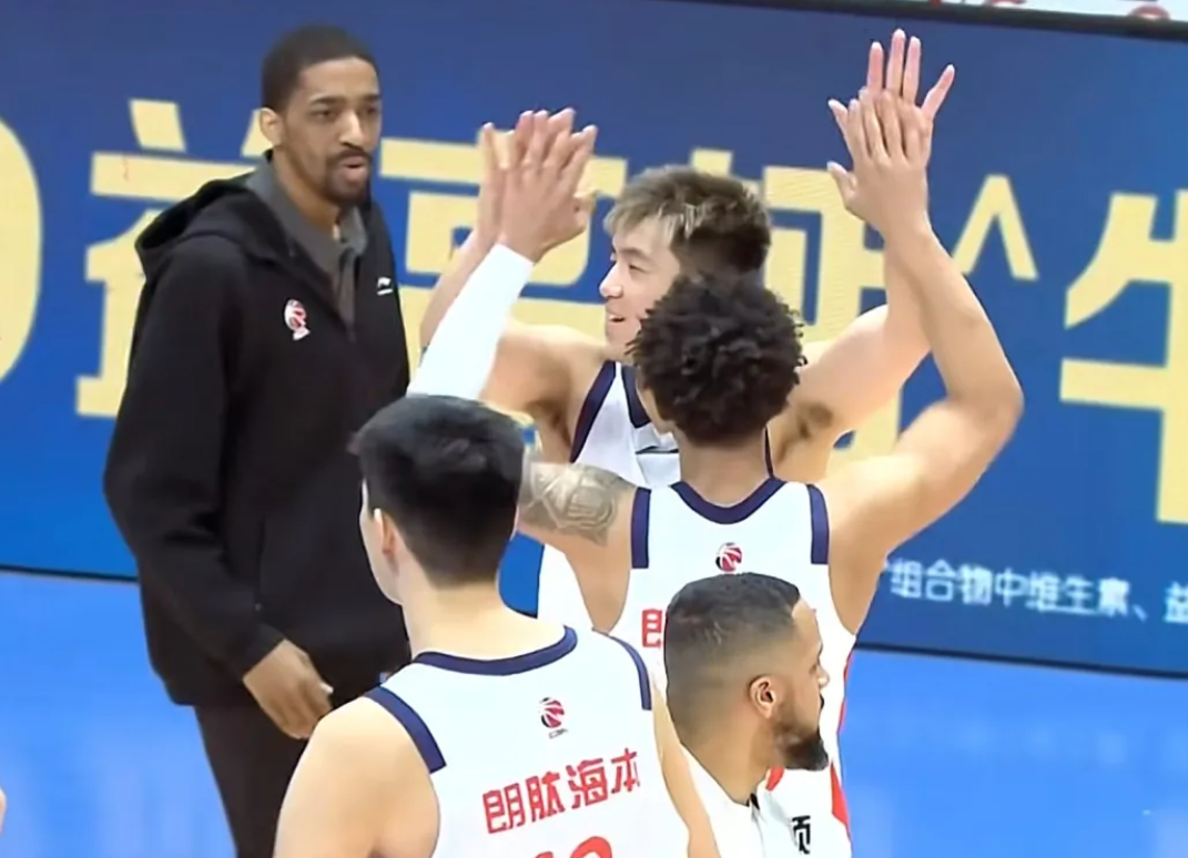 开云-复出两场都赢了!郭艾伦表现神勇,辽篮后悔了吗?