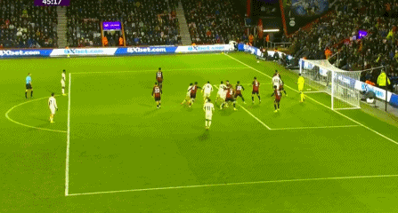 豪门悲喜夜!皇马2-0登顶,姆巴佩双响!利物浦2-3掉队,曼城2-0