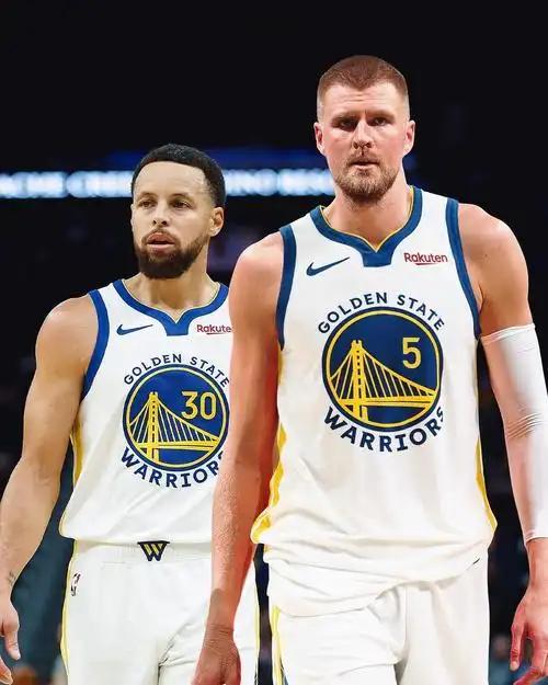 开云APP-勇士战略性放弃本赛季，不失为明智之举