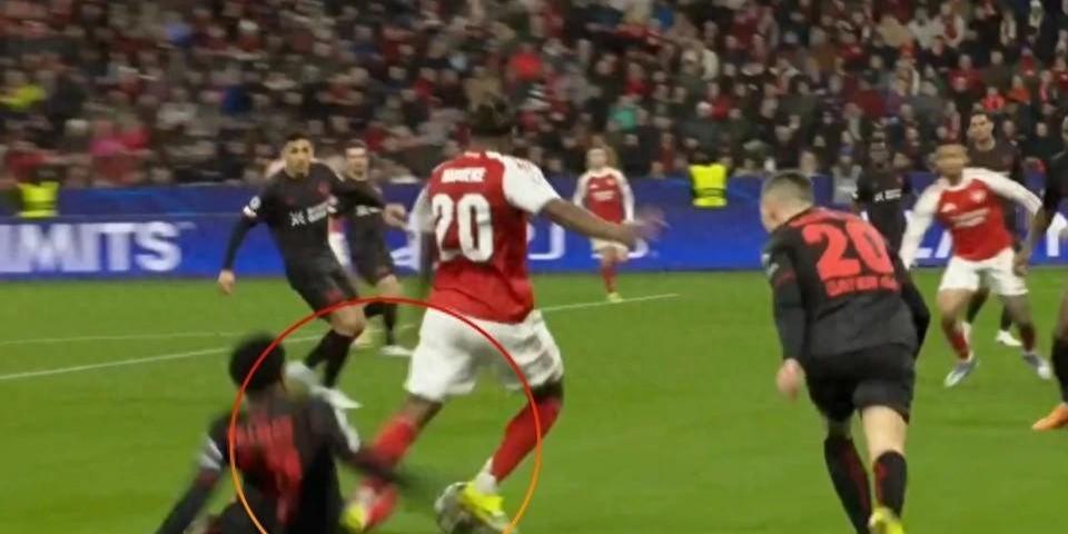 开云官网-争议点球引爆怒火:阿森纳绝平,勒沃库森痛斥裁判“手软”