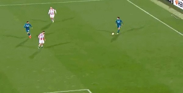 1613684072669032752.gif 开云-【欧联杯】特奥点射+进球被吹 米兰2-2客平10人红星